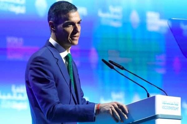 Forbyr sosiale medier for unge under 16 år