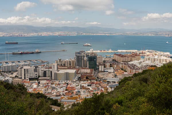 Gibraltar slipper urenset kloakk rett i havet
